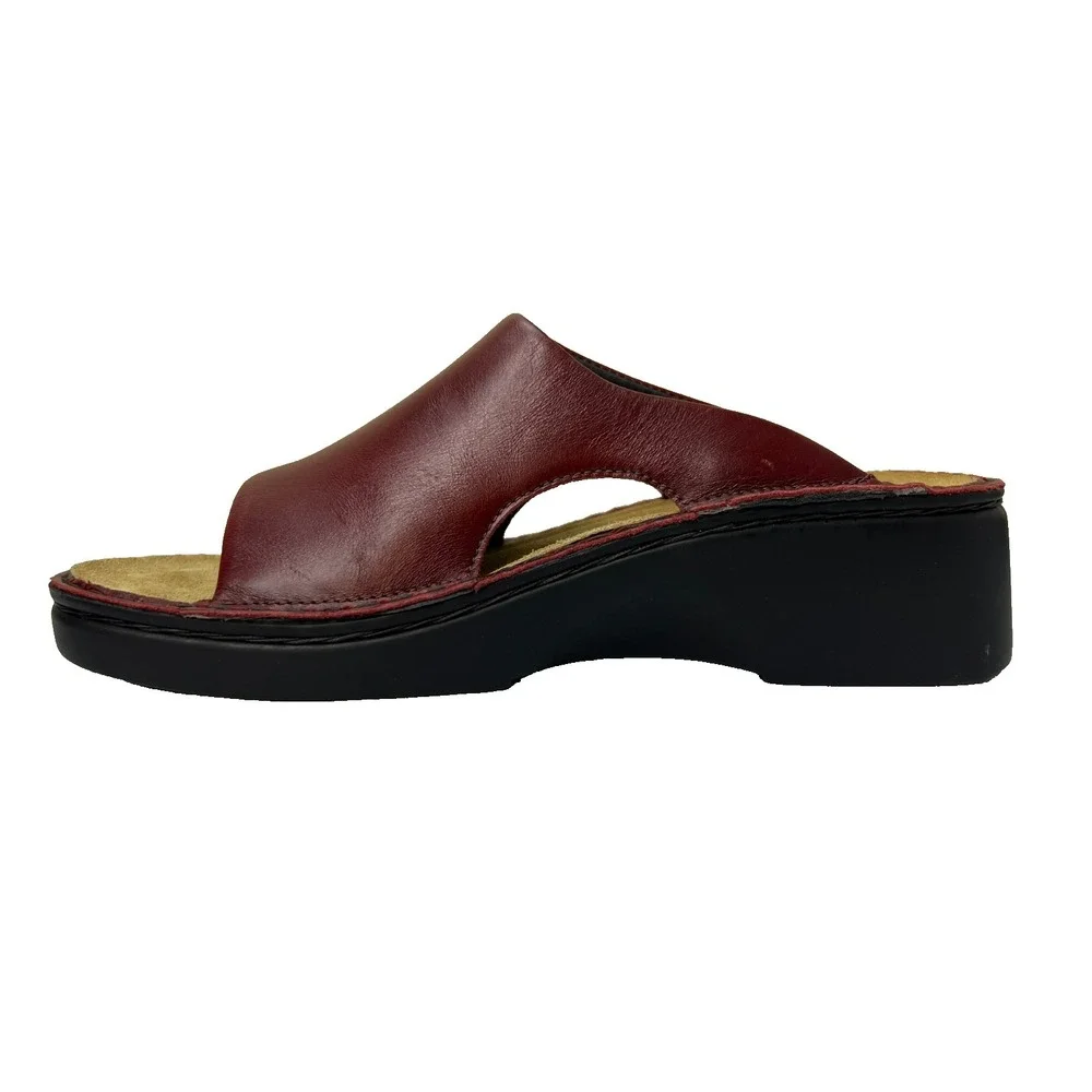 NWOB, NATO Platform Sandal Red Cutout Leather Slide Slip-on Suede Insole SZ 40/9